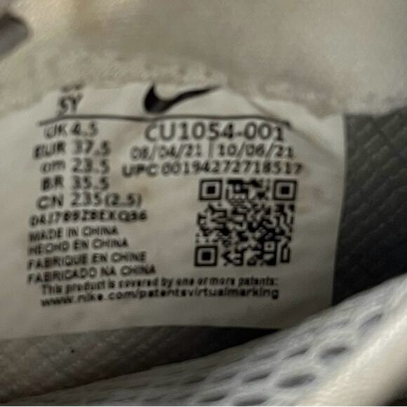 Nike Little Posite One GS 'Rainbow Pixel' Sneakers Size 5 - Picture 5 of 5